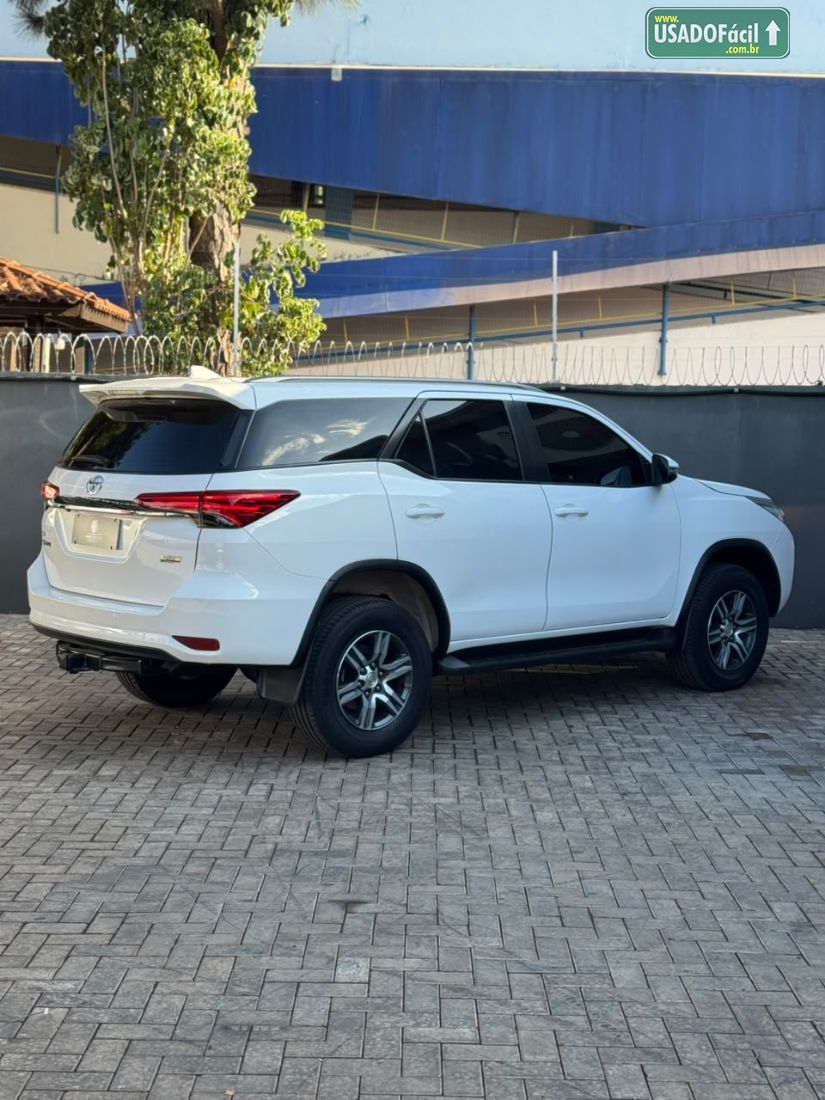 Toyota Hilux SW4 SR 2.7 4X2 Flex Automático 2017/2018 — foto 10 de 19