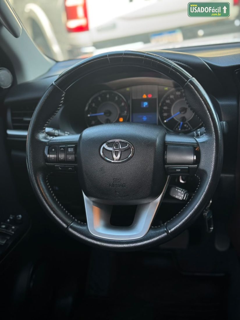 Toyota Hilux SW4 SR 2.7 4X2 Flex Automático 2017/2018 — foto 16 de 19