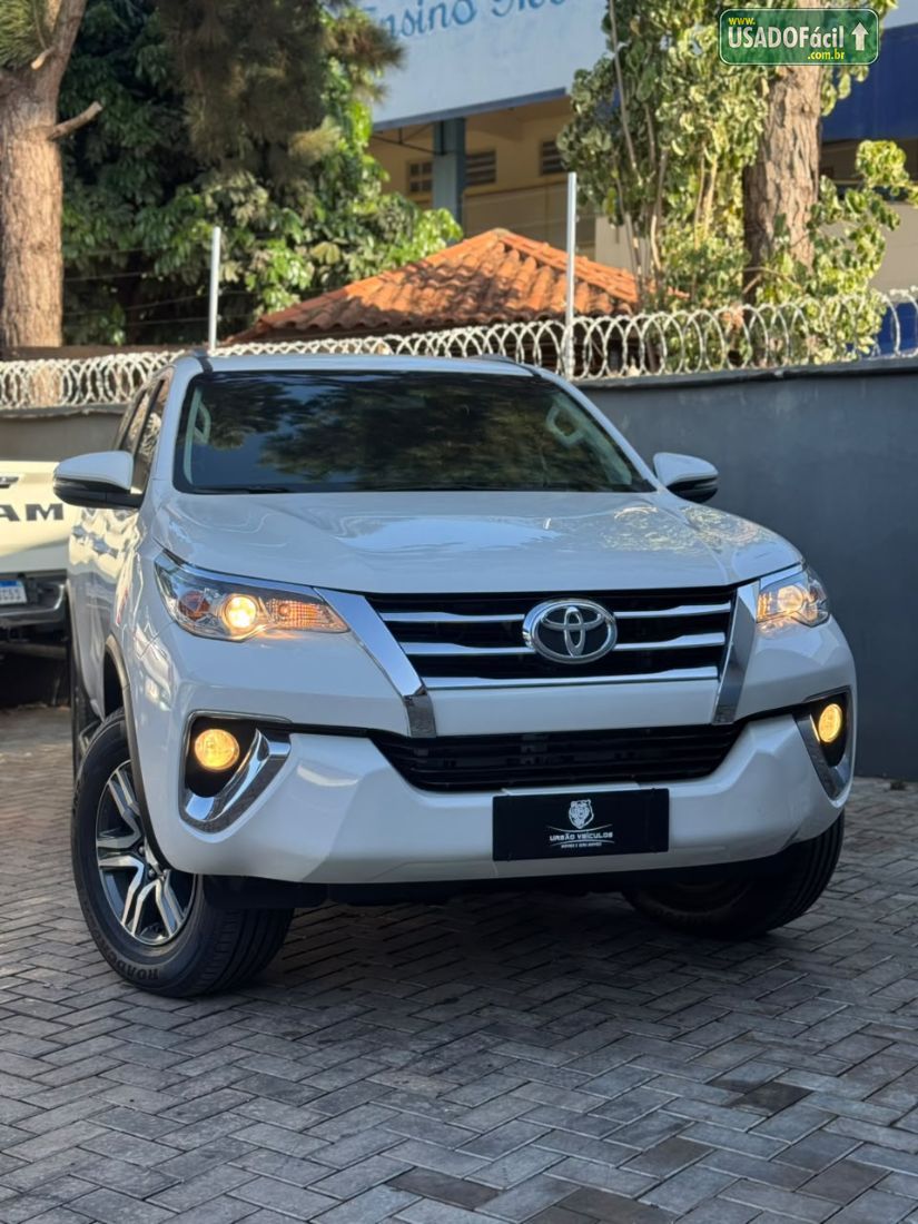 Toyota Hilux SW4 SR 2.7 4X2 Flex Automático 2017/2018 — foto 4 de 19