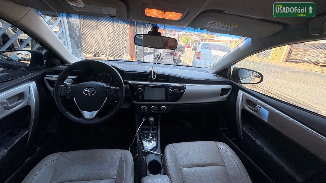 Toyota Corolla GLi 1.8 Automático Flex 2016/2017 — foto 6 de 14
