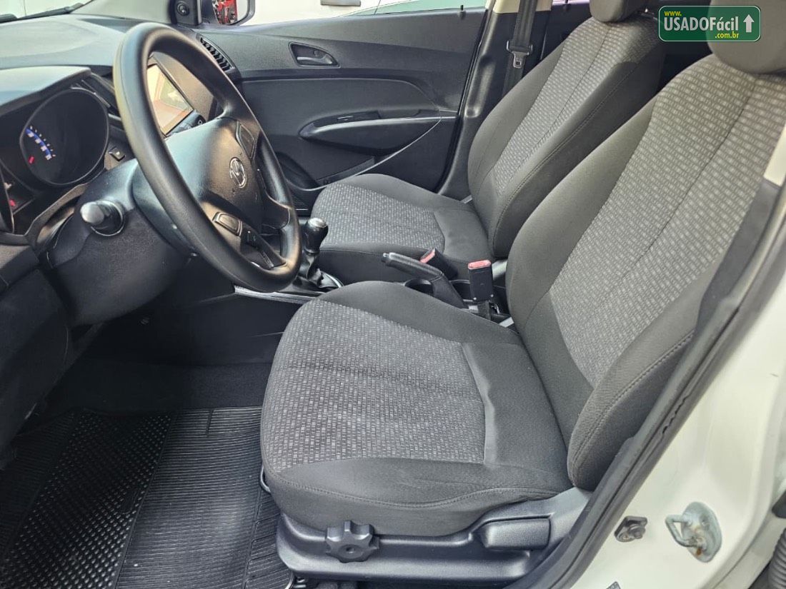 Hyundai HB20 Hatch Comfort 1.0 Flex 2017/2018 — foto 11 de 14