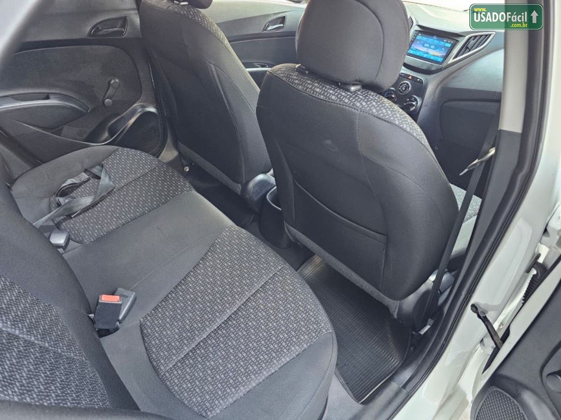 Hyundai HB20 Hatch Comfort 1.0 Flex 2017/2018 — foto 14 de 14