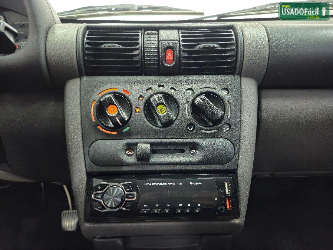 CHEVROLET/GM Classic Life 1.0 VHC Flex 2012/2013 — foto 11 de 15