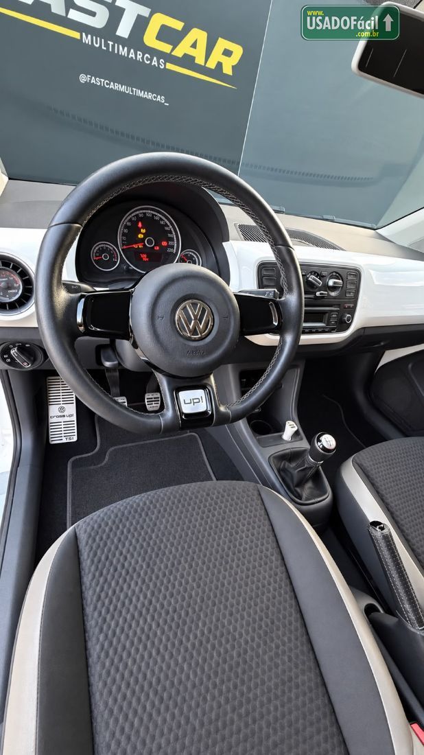 Volkswagen Up! Cross 1.0 TSI Total Flex 5P 2016/2016 — foto 3 de 6