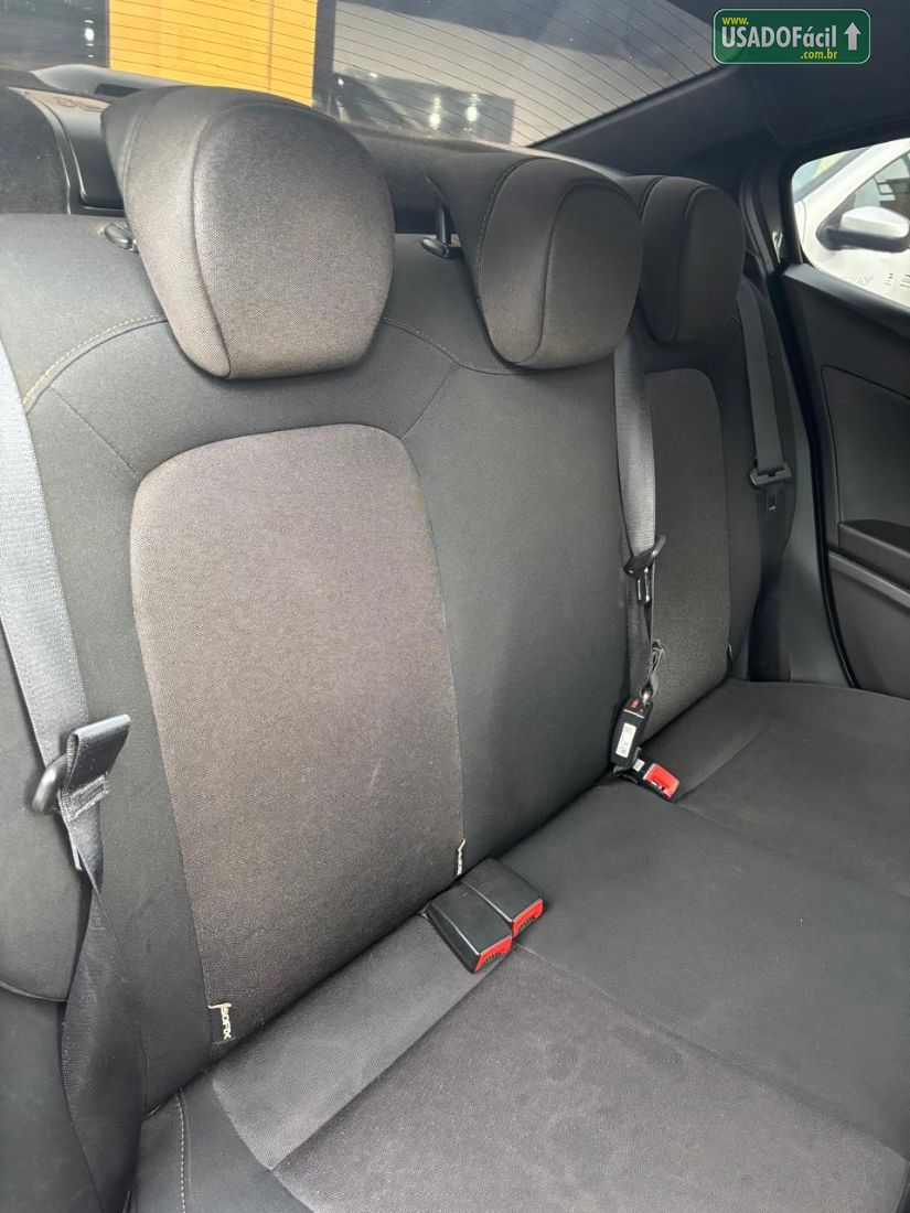 Fiat Cronos Drive 1.3 Mecânico Flex 2024/2024 — foto 12 de 14