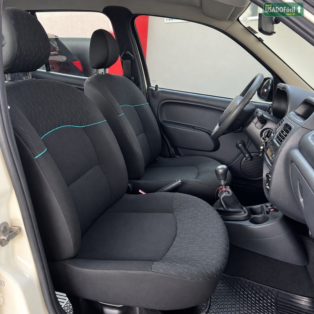RENAULT Clio Expression 1.0 4P flex 2016/2016 — foto 10 de 11