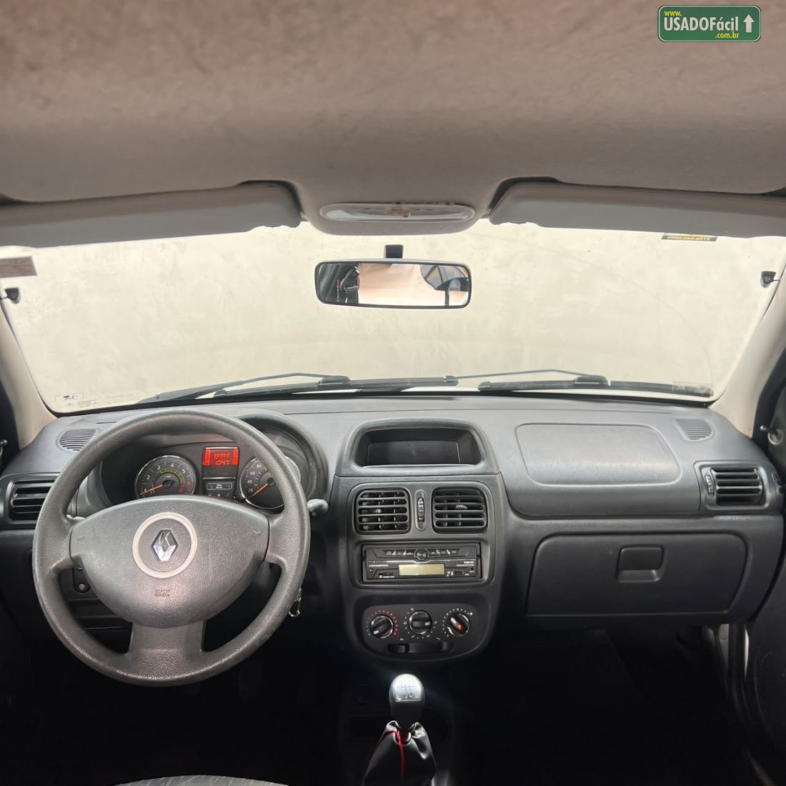 RENAULT Clio Expression 1.0 4P flex 2016/2016 — foto 7 de 11