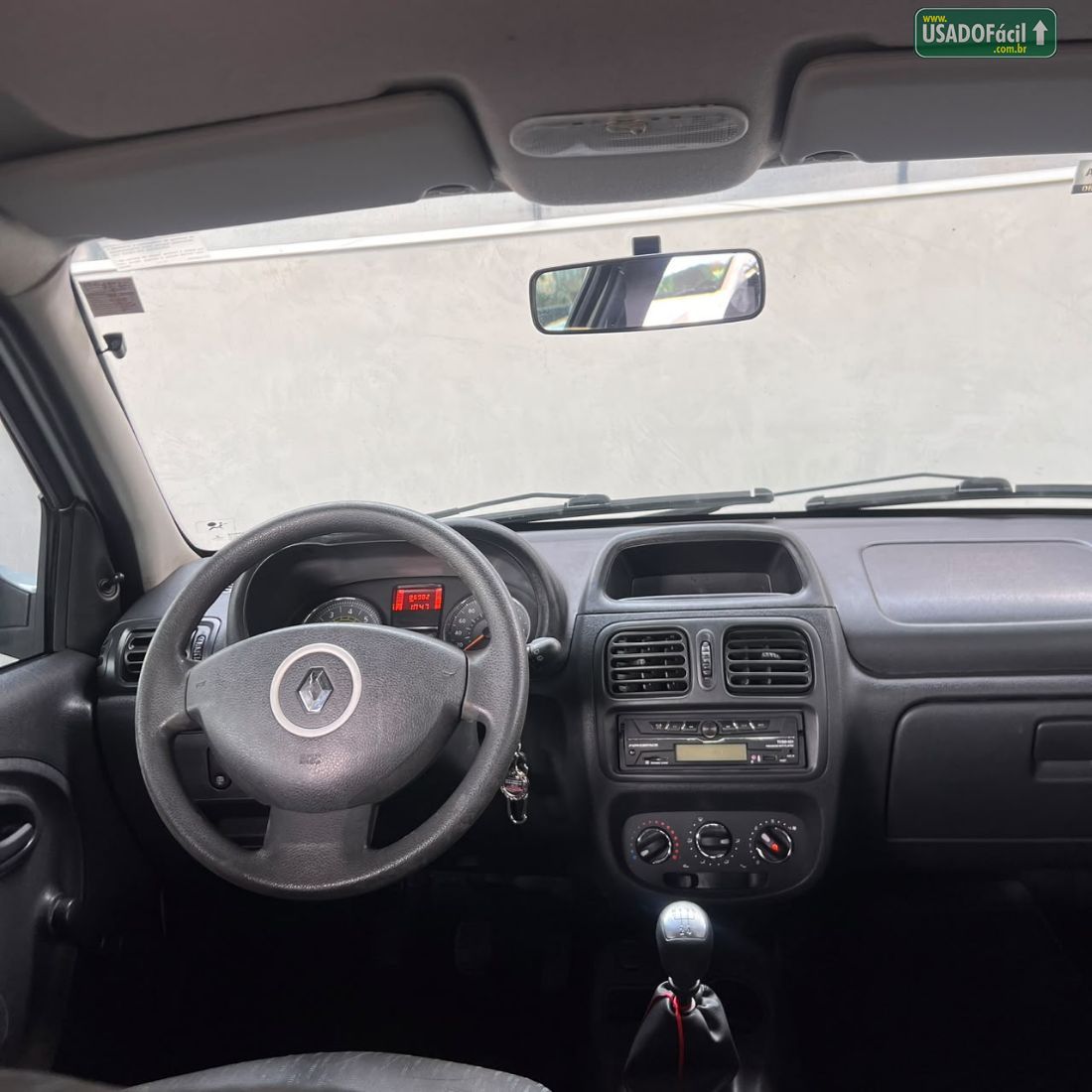 RENAULT Clio Expression 1.0 4P flex 2016/2016 — foto 8 de 11