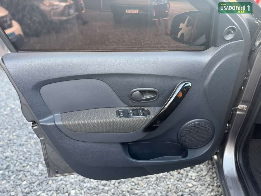 Renault Logan Zen 1.0 Mecânico Flex 2022/2023 — foto 10 de 20