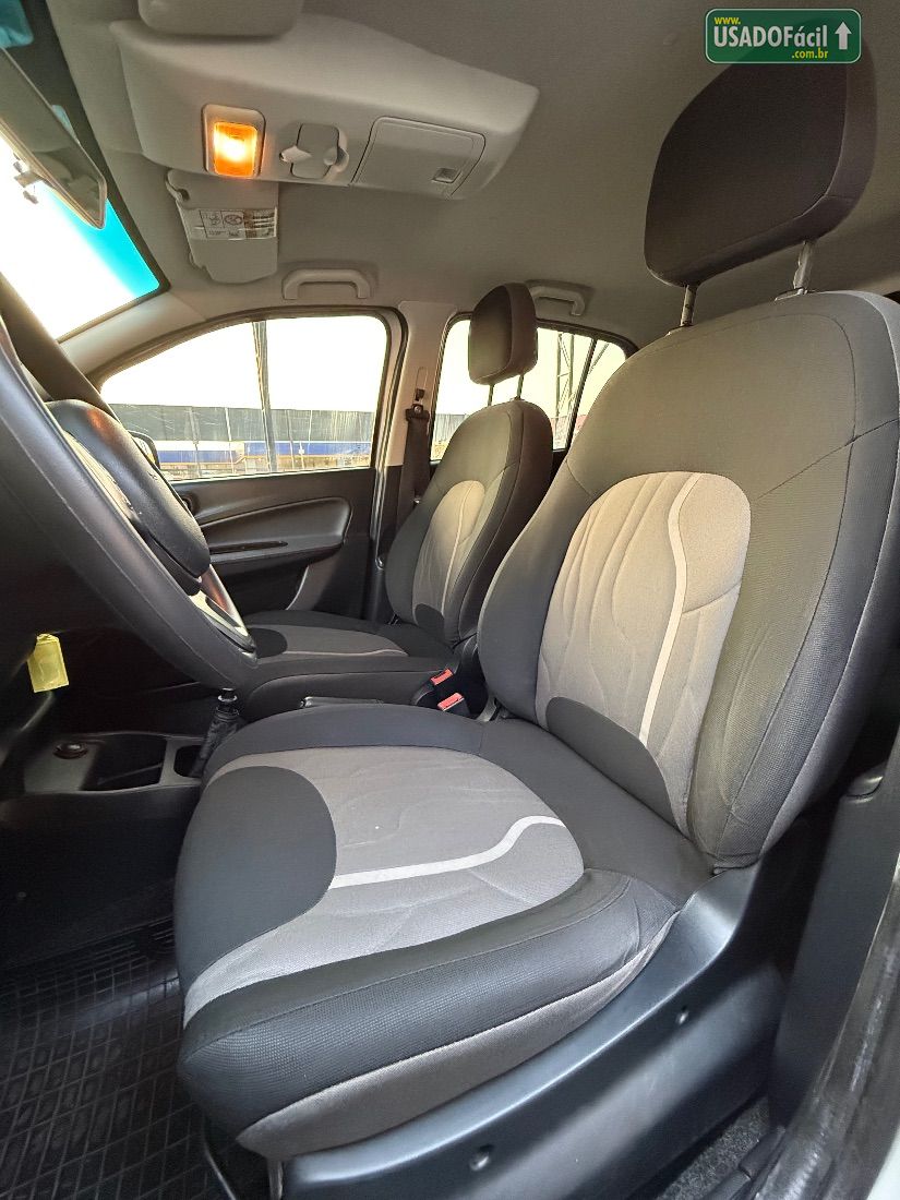 Fiat Uno Way 1.4 EVO Fire Flex 5P 2016/2016 — foto 10 de 14