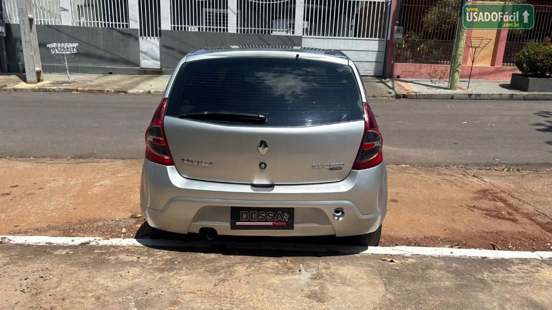 Renault Sandero Authentique 1.0 Hi-Flex 5P 2010/2010 — foto 6 de 9