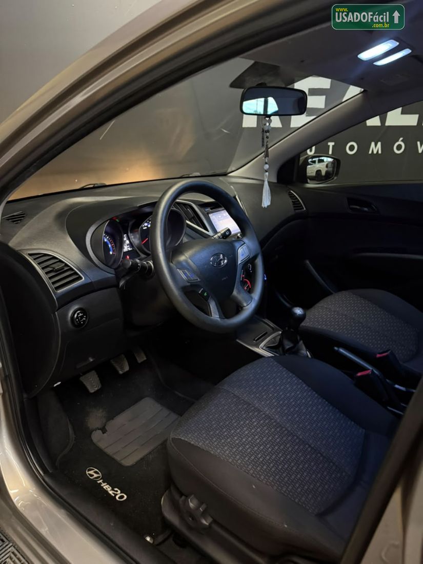 Hyundai HB20 Hatch Comfort 1.0 Flex 2017/2017 — foto 8 de 10