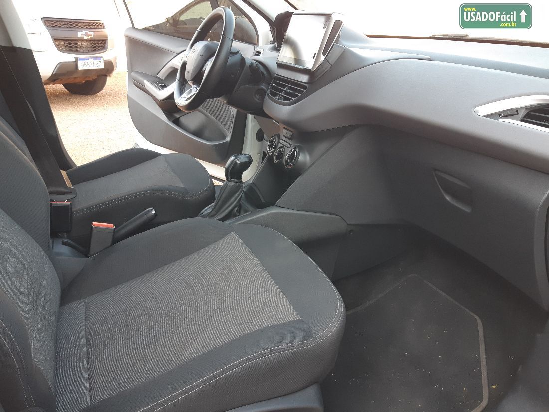Peugeot Peugeot 208 Active Pack 1.2 Mecânico Flex 2017/2018 — foto 6 de 7