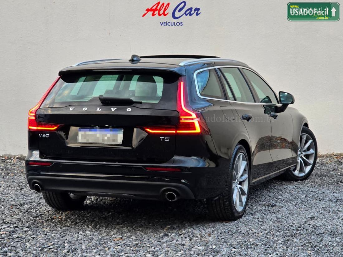 VOLVO Volvo V60 T-5 Momentum 2.0 245CV 5P 2020/2020 — foto 2 de 14
