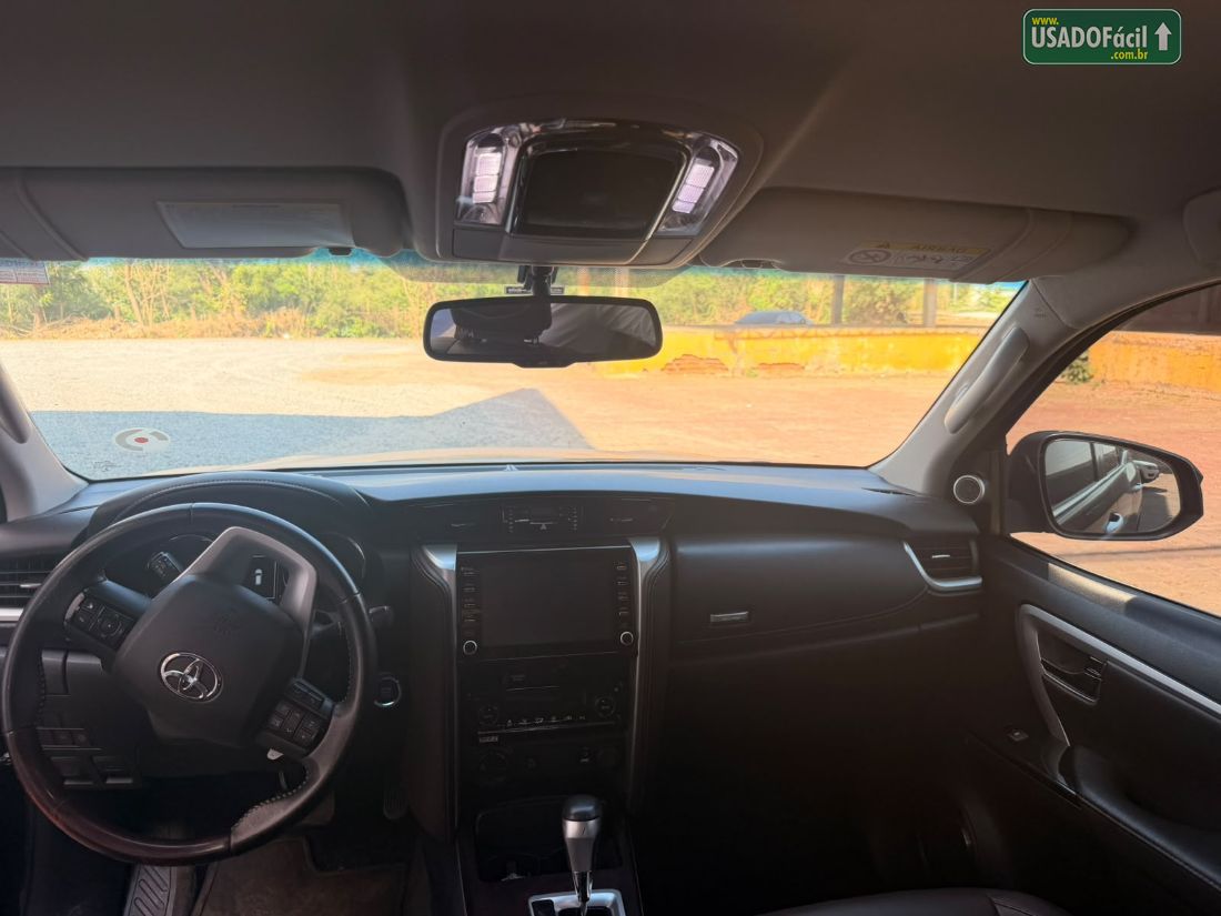 Toyota Hilux SW4 SRX 2.8 4x4 TDI Automático Diesel 2020/2020 — foto 10 de 13