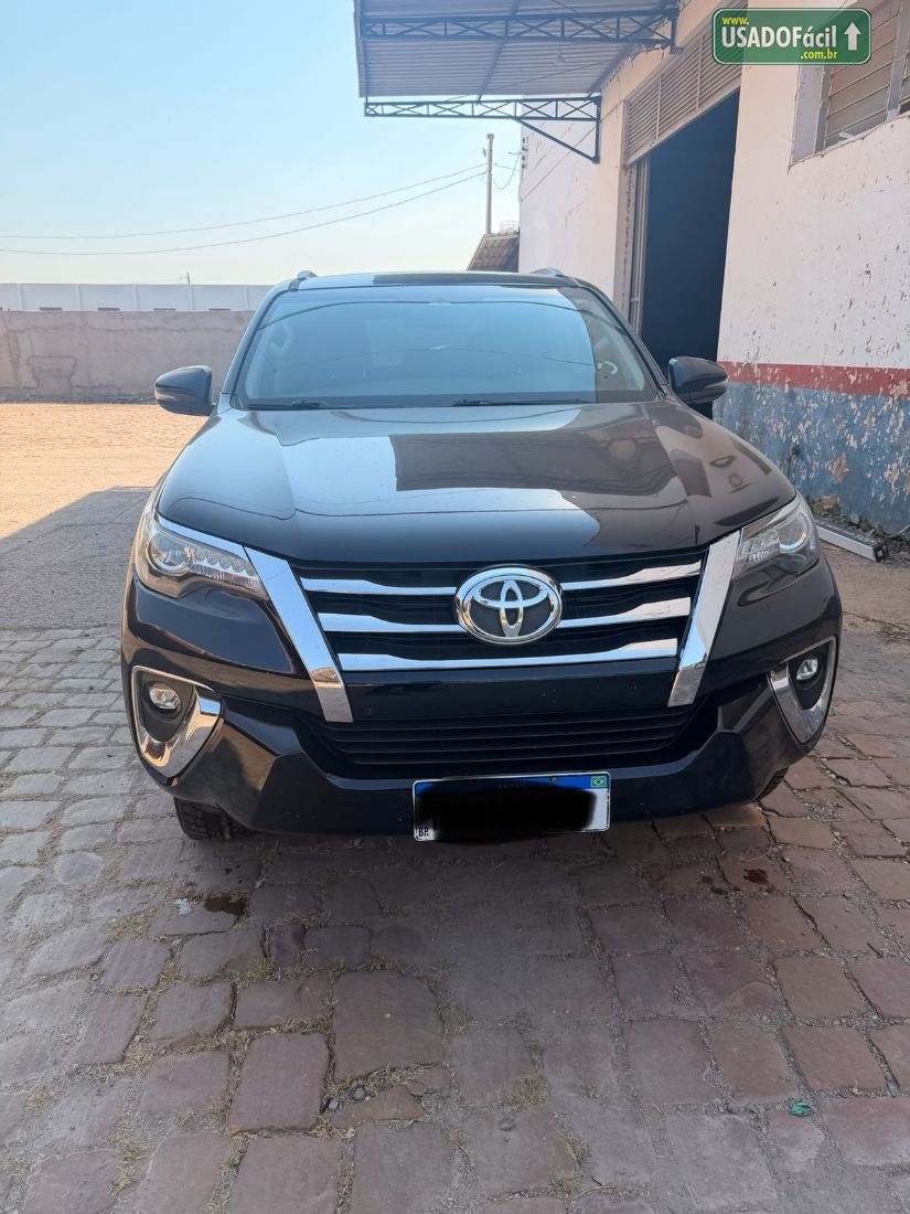 Toyota Hilux SW4 SRX 2.8 4x4 TDI Automático Diesel 2020/2020 — foto 2 de 13