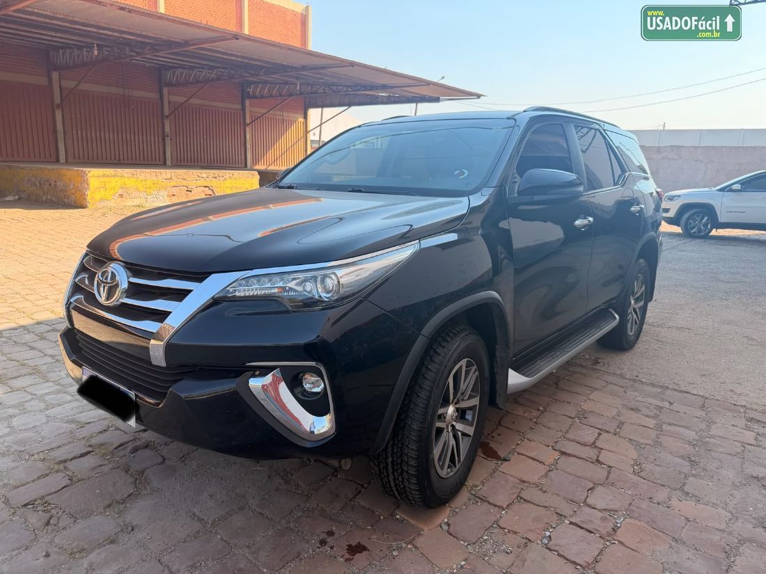 Toyota Hilux SW4 SRX 2.8 4x4 TDI Automático Diesel 2020/2020 — foto 3 de 13