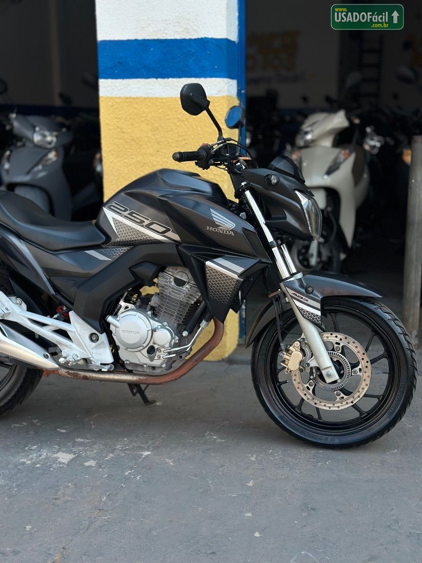 Honda CB 250 Twister 2022/2022 — foto 2 de 5