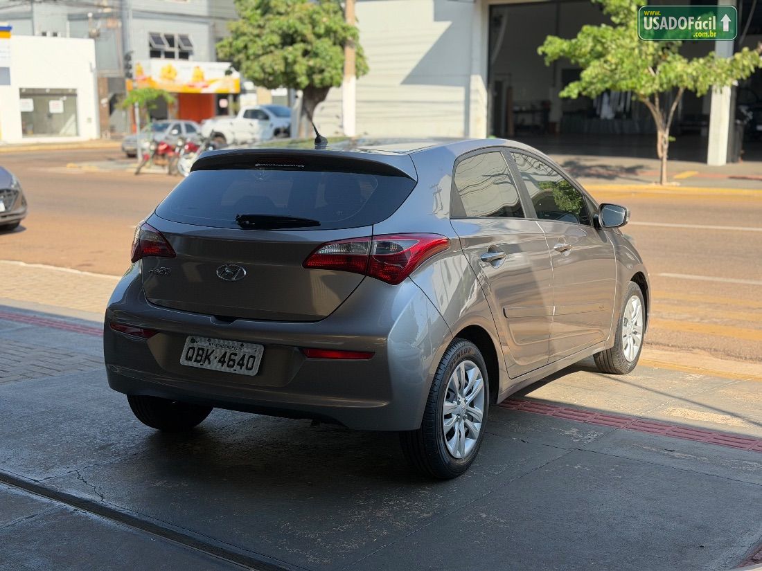 Hyundai HB20 Hatch Comfort 1.0 Flex 2017/2018 — foto 4 de 5