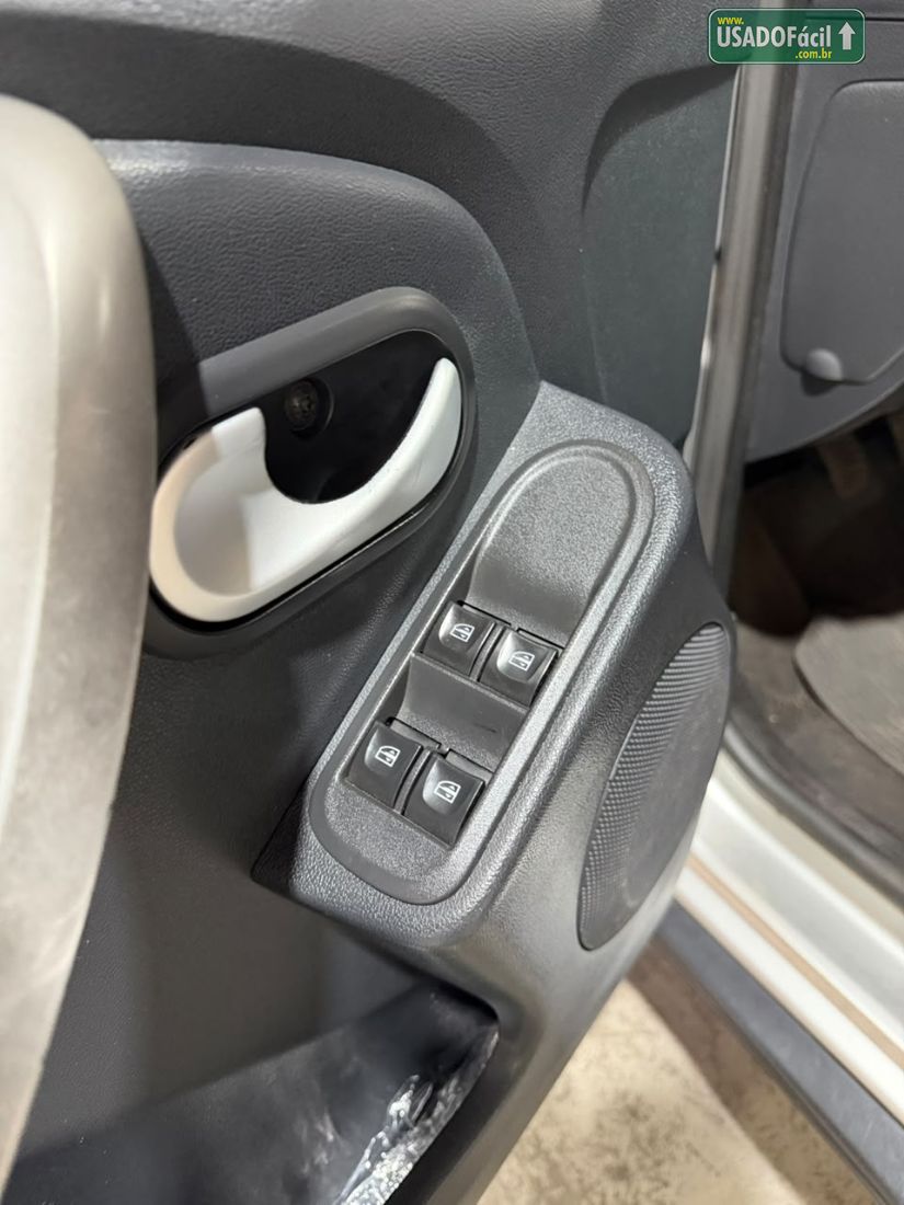 RENAULT Duster Oroch 1.6 Mecânico Flex 2018/2019 — foto 9 de 12
