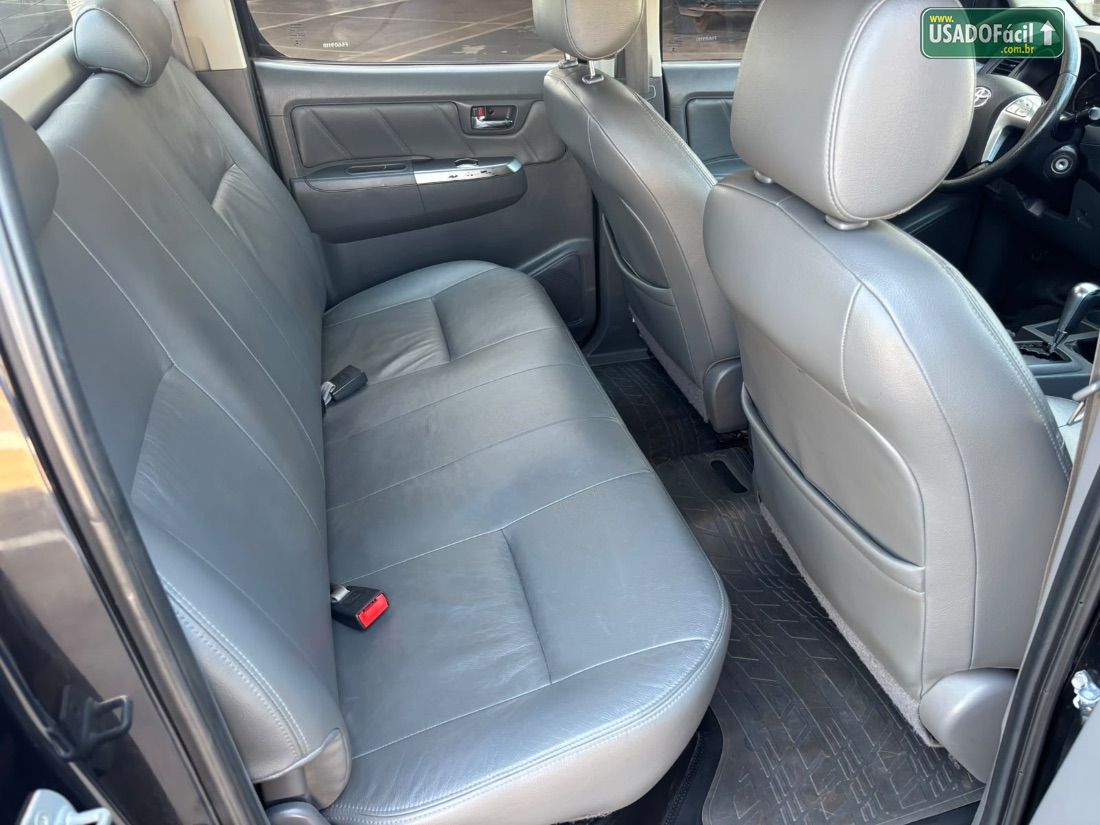 Toyota Hilux SRV CD 2.7 4x4 Automático Flex 2015/2015 — foto 10 de 10