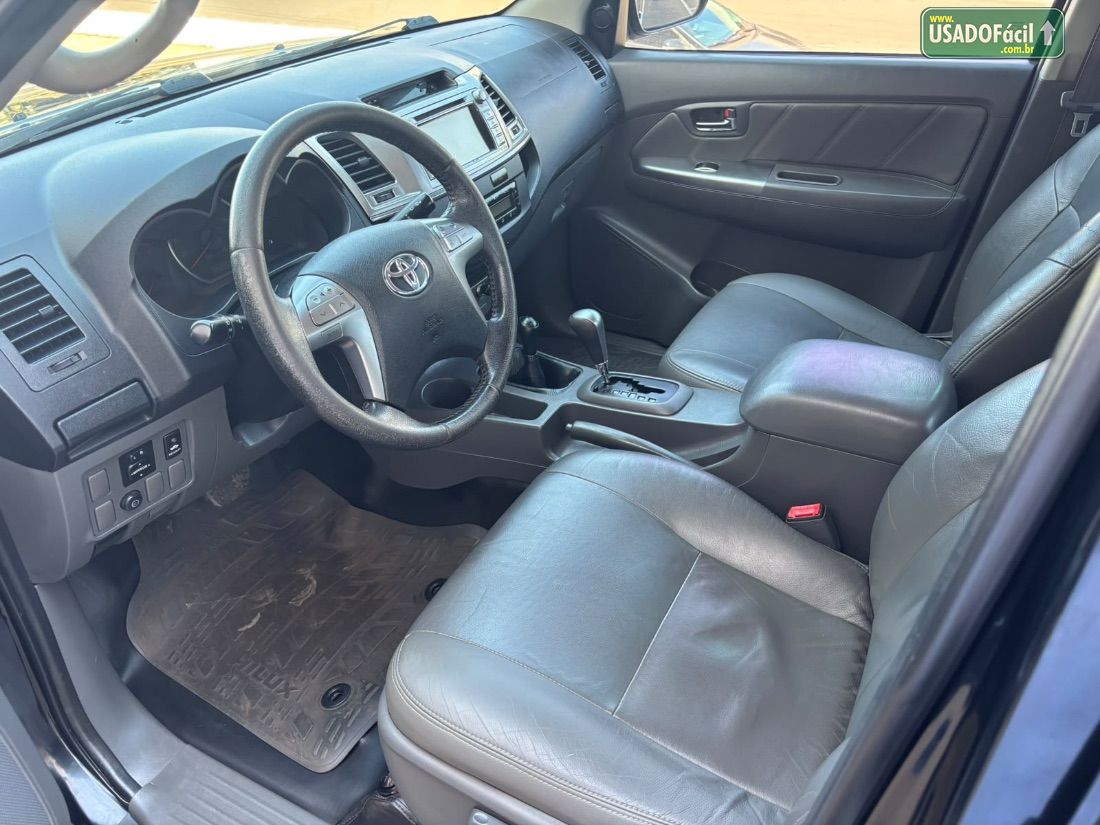 Toyota Hilux SRV CD 2.7 4x4 Automático Flex 2015/2015 — foto 8 de 10