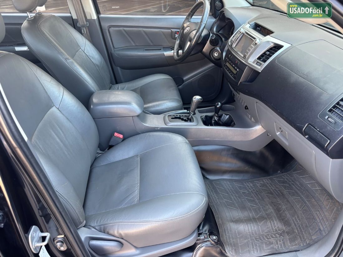 Toyota Hilux SRV CD 2.7 4x4 Automático Flex 2015/2015 — foto 9 de 10