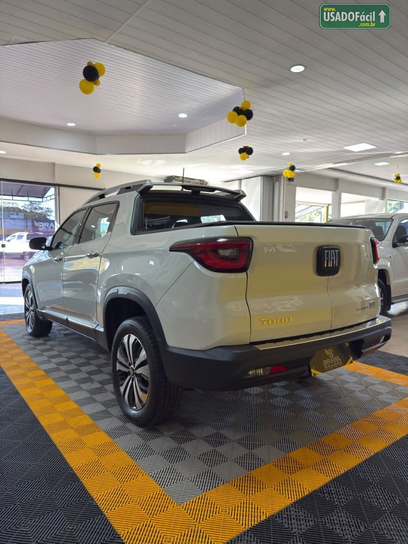 Fiat Toro Volcano 2.0 4X4 Turbo Automático Diesel 2023/2024 — foto 5 de 13