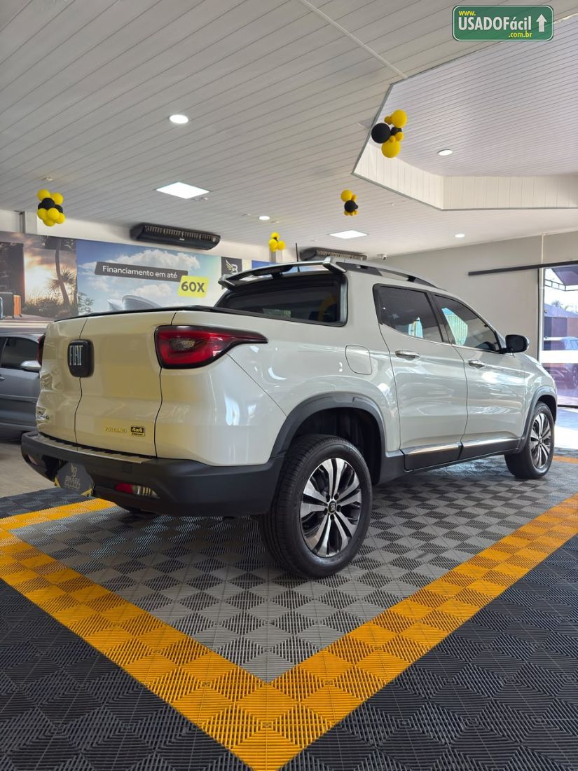 Fiat Toro Volcano 2.0 4X4 Turbo Automático Diesel 2023/2024 — foto 7 de 13