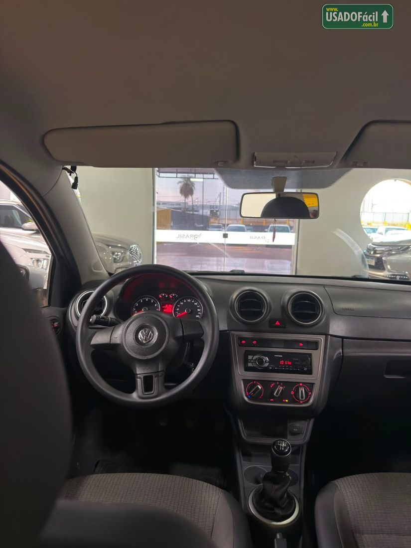 Volkswagen Voyage Comfortline 1.6 Total Flex 2013/2014 — foto 12 de 13