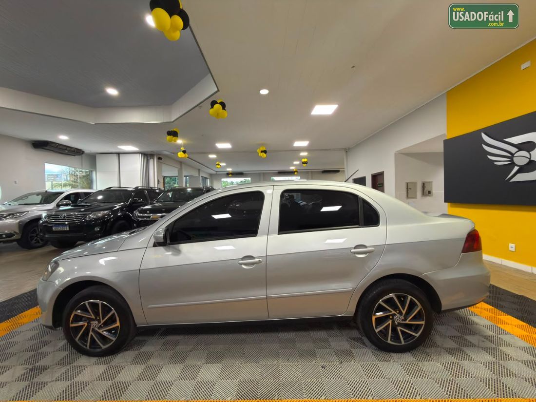 Volkswagen Voyage Comfortline 1.6 Total Flex 2013/2014 — foto 4 de 13