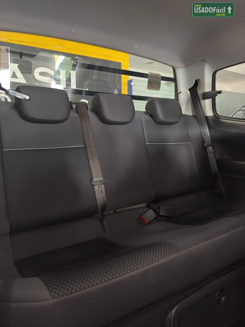 Volkswagen Saveiro Robust CD 1.6 Total Flex 2022/2023 — foto 9 de 12