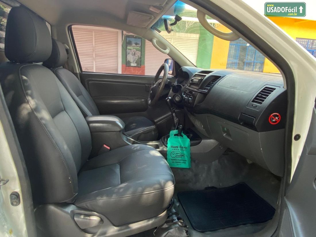 Toyota Hilux CS D4-D 3.0 4x4 TDI Mecânico Diesel 2015/2015 — foto 10 de 12