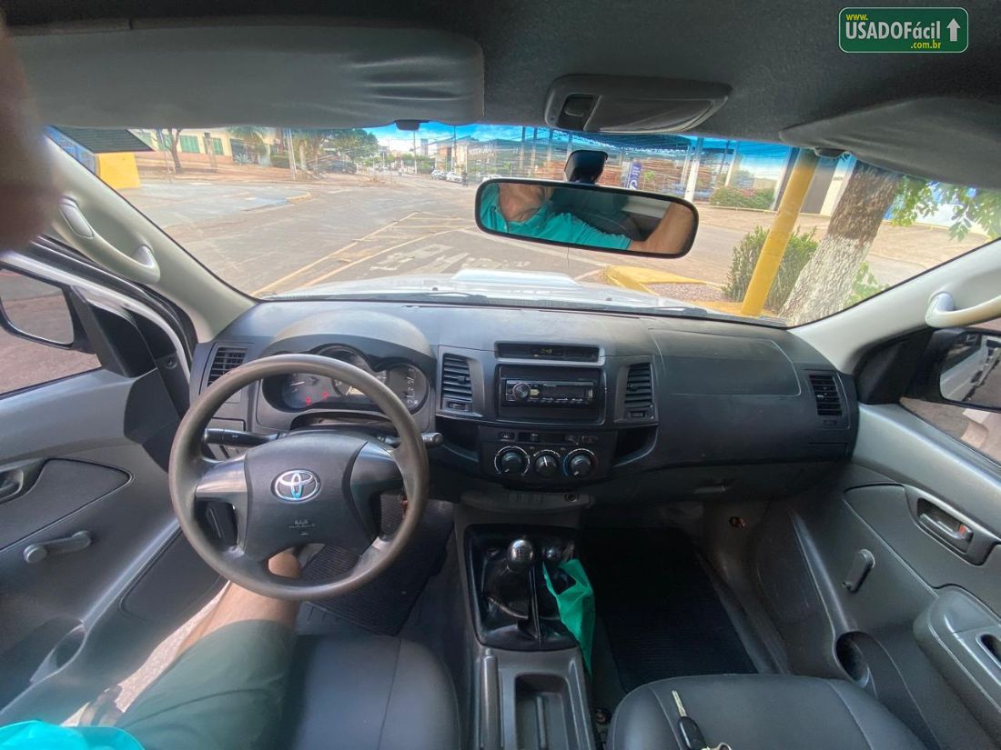 Toyota Hilux CS D4-D 3.0 4x4 TDI Mecânico Diesel 2015/2015 — foto 11 de 12