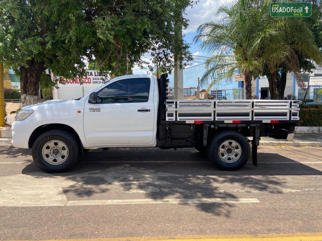 Toyota Hilux CS D4-D 3.0 4x4 TDI Mecânico Diesel 2015/2015 — foto 4 de 12