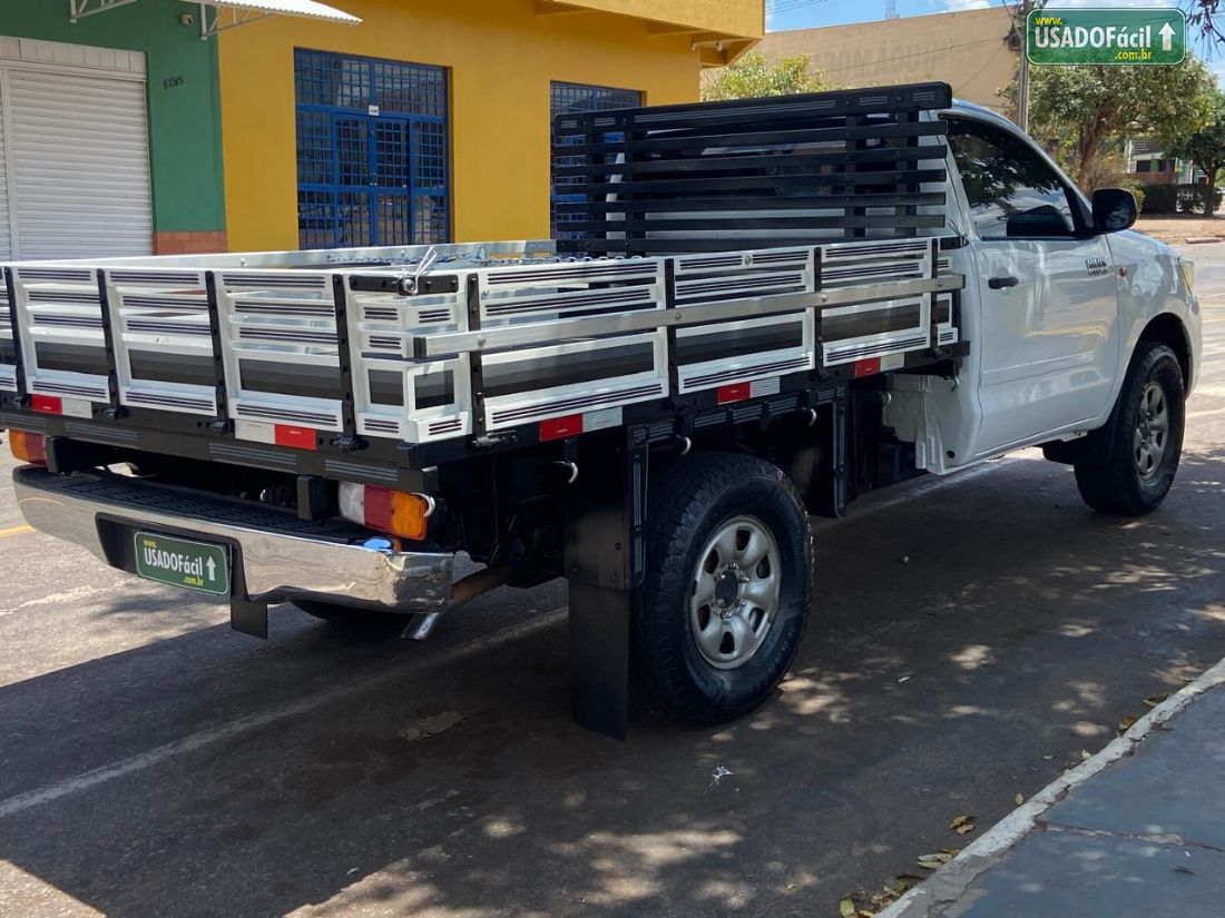 Toyota Hilux CS D4-D 3.0 4x4 TDI Mecânico Diesel 2015/2015 — foto 7 de 12
