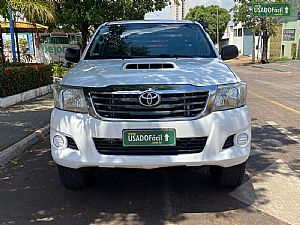 Toyota Hilux CS D4-D 3.0 4x4 TDI Mecânico Diesel