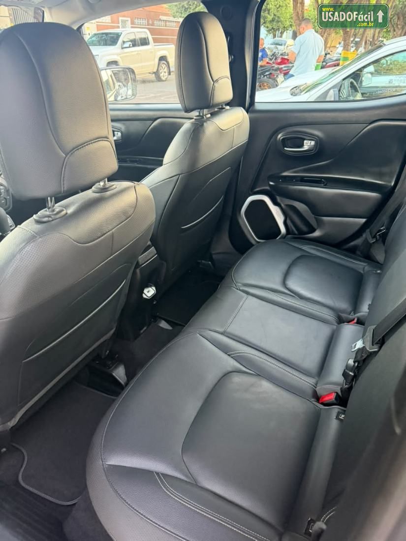 Jeep Renegade Longitude 1.8 4x2 Automático Flex 2019/2019 — foto 18 de 20