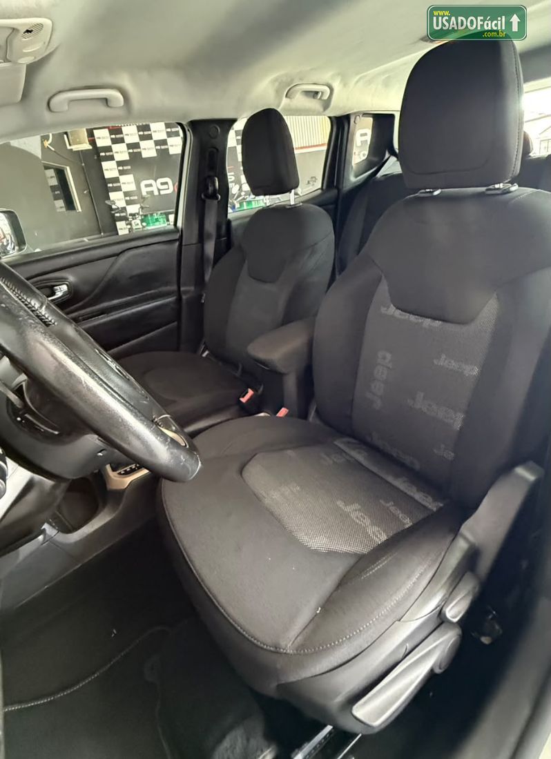 Jeep Renegade Longitude 1.8 4x2 Automático Flex 2015/2016 — foto 8 de 11