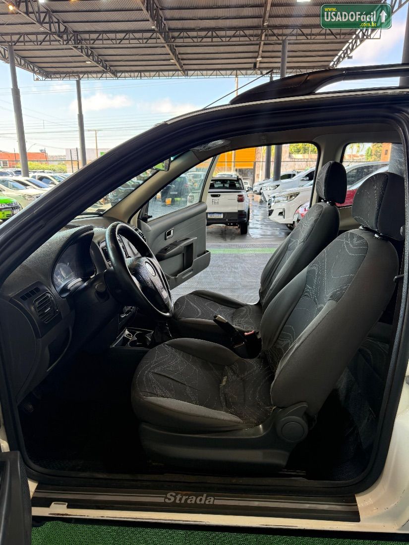 Fiat Strada Working CD 1.4 Fire Flex 2012/2013 — foto 8 de 12