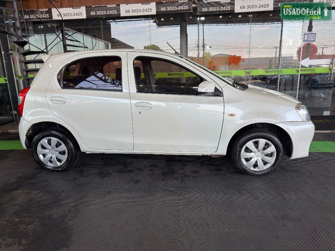 TOYOTA Etios Hatch X 1.3 Mecânico Flex 2016/2017 — foto 5 de 12