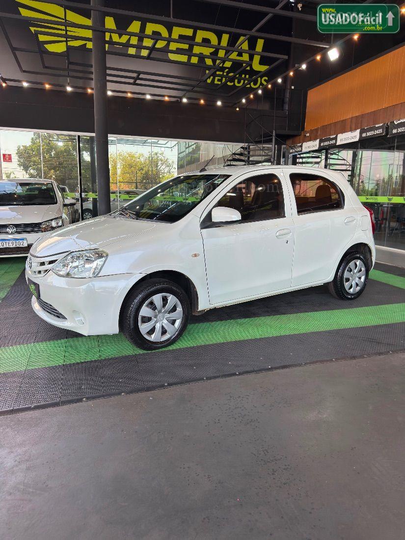TOYOTA Etios Hatch X 1.3 Mecânico Flex 2016/2017 — foto 3 de 12