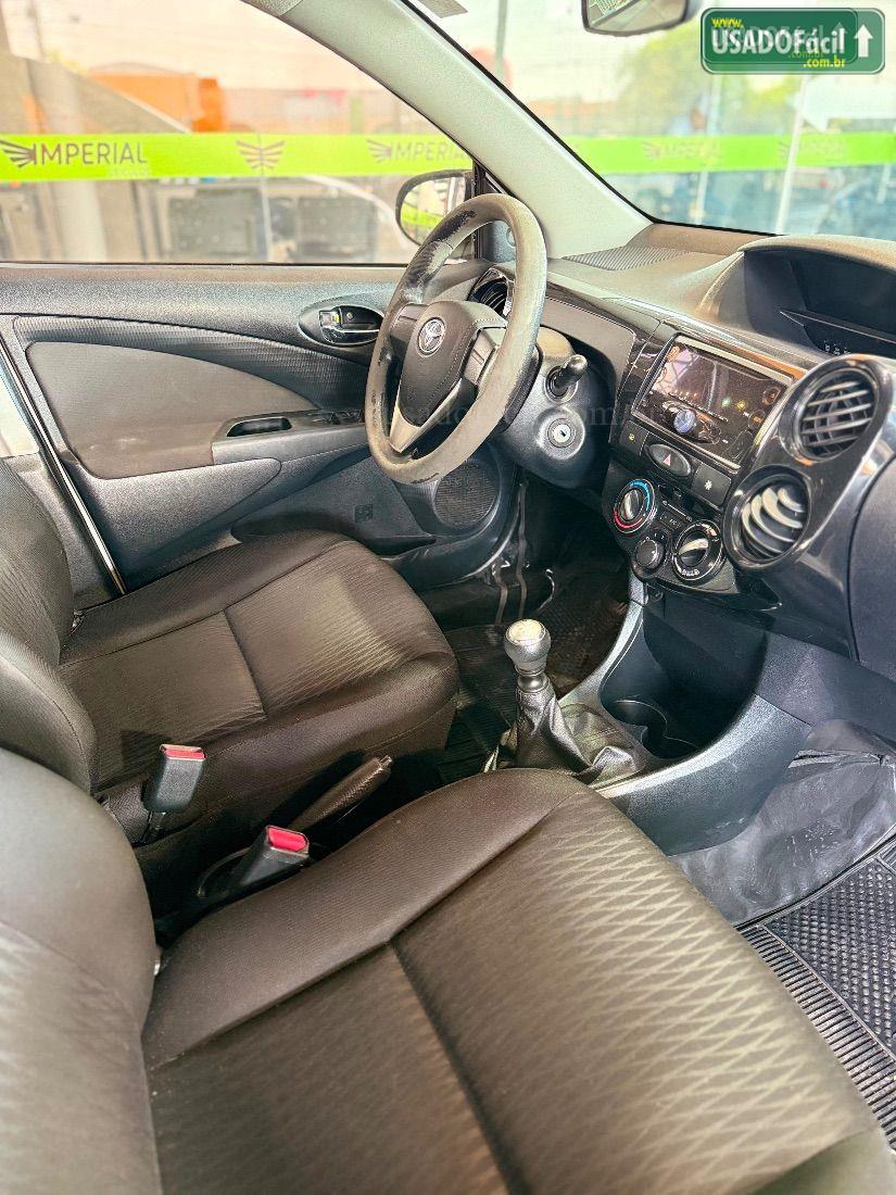 TOYOTA Etios Hatch X 1.3 Mecânico Flex 2016/2017 — foto 10 de 12
