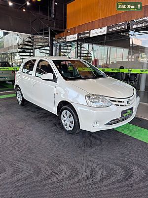 TOYOTA Etios Hatch X 1.3 Mecânico Flex