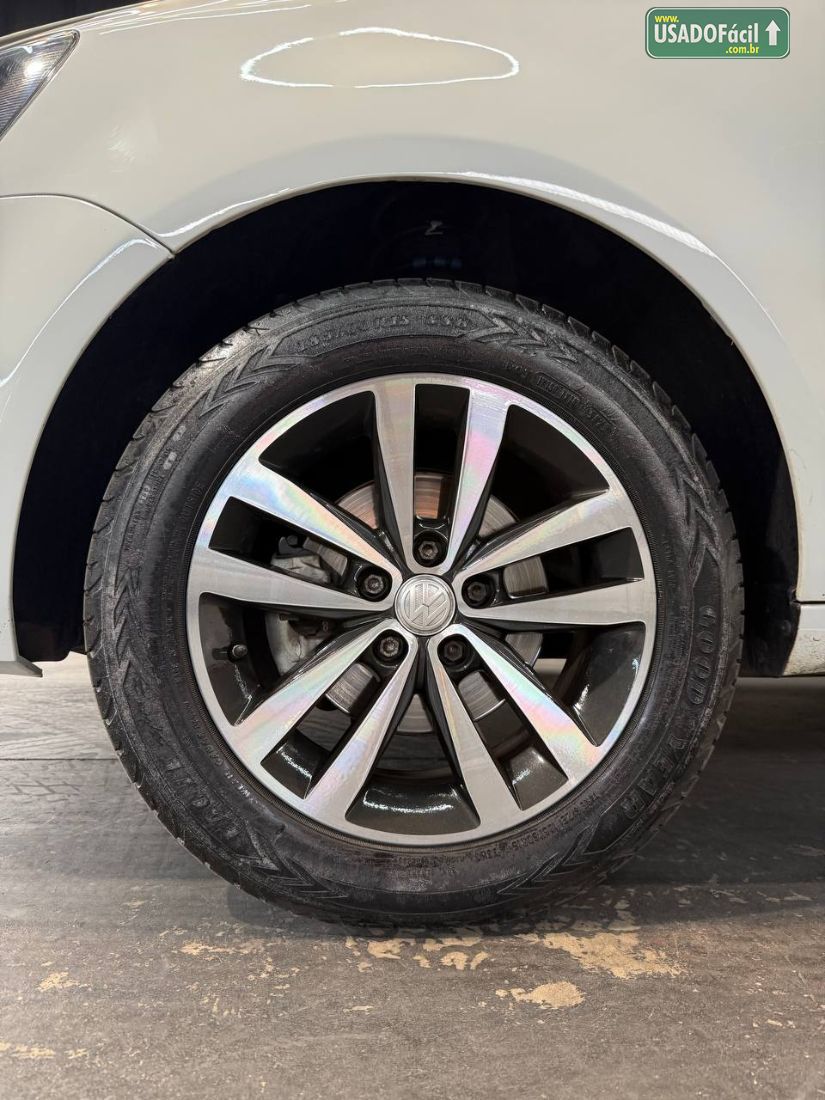 Volkswagen Fox Connect I Motion 1.6 4P Flex 2018/2019 — foto 5 de 15