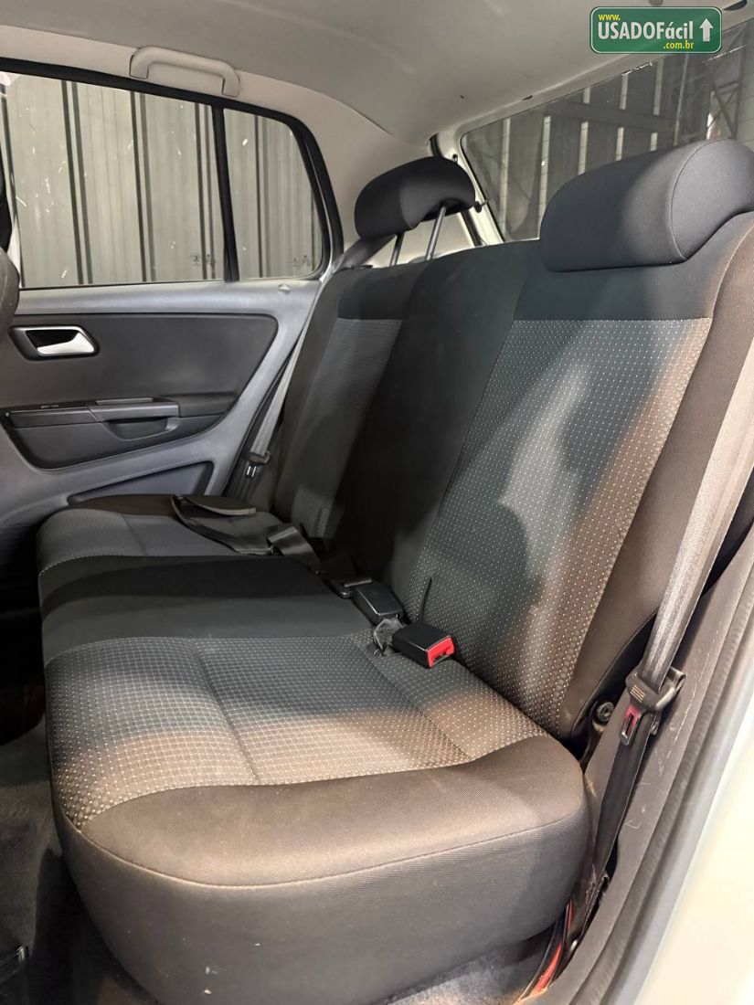 Volkswagen Fox Connect I Motion 1.6 4P Flex 2018/2019 — foto 8 de 15
