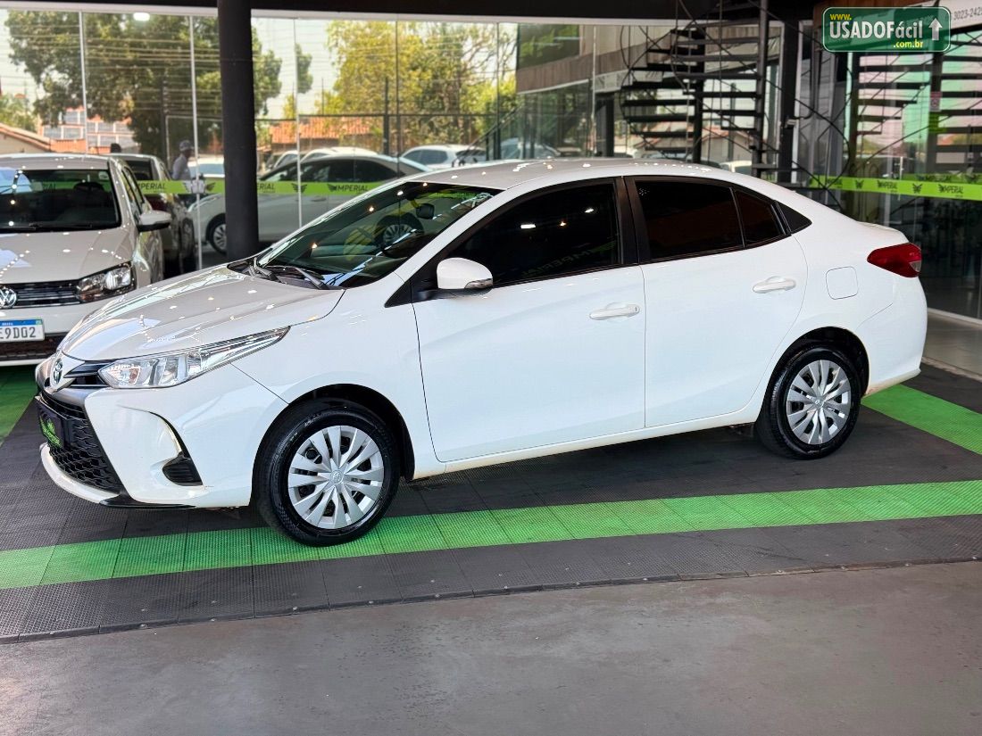 Toyota Yaris Sedan XL 1.5 Automático Flex 2023/2024 — foto 6 de 12
