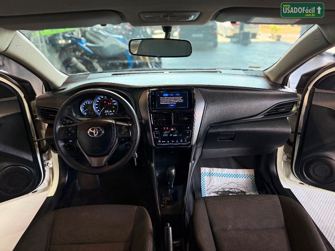 Toyota Yaris Sedan XL 1.5 Automático Flex 2023/2024 — foto 7 de 12