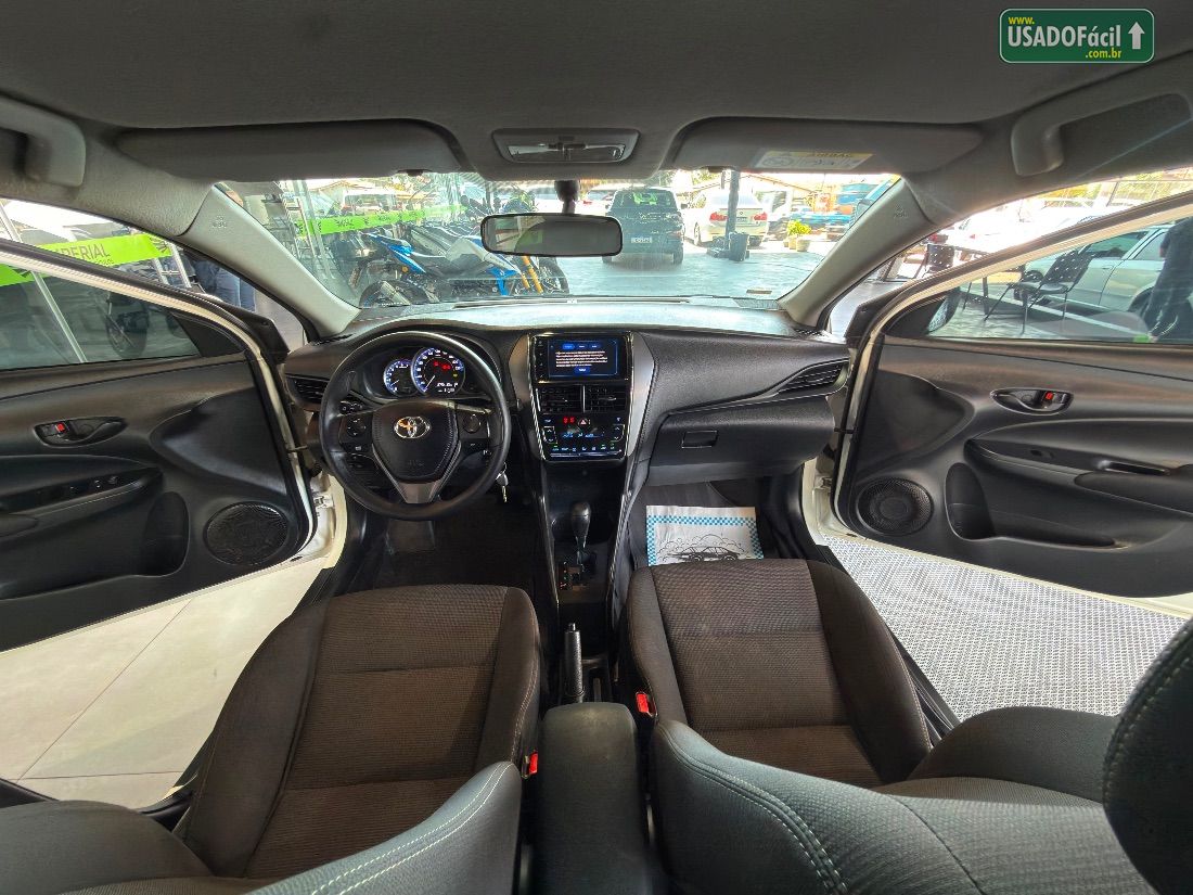 Toyota Yaris Sedan XL 1.5 Automático Flex 2023/2024 — foto 8 de 12