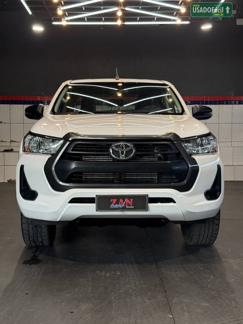 Toyota Hilux CD 2.8 4x4 Mecânico Diesel 2024/2024 — foto 2 de 15